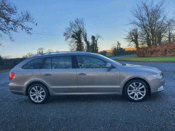 Skoda Superb Estate, Diesel, 2011, Beige