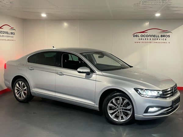 Volkswagen Passat Saloon, Diesel, 2022, Grey