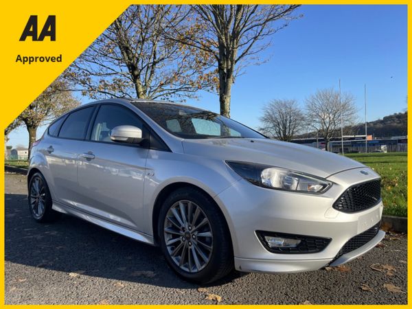 Ford Focus Hatchback, Petrol, 2018, Silver