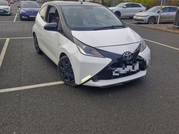 Toyota Aygo X Hatchback, Petrol, 2017, White