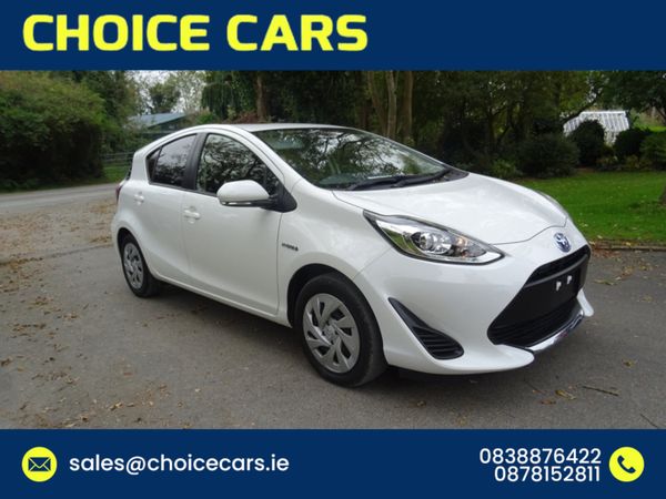 Toyota Aqua Hatchback, Petrol Hybrid, 2020, White