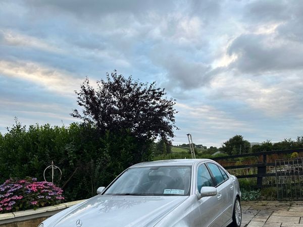 Mercedes-Benz E-Class Saloon, Petrol, 2008, Silver
