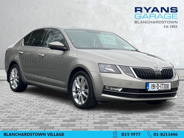 Skoda Octavia Hatchback, Diesel, 2019, Grey