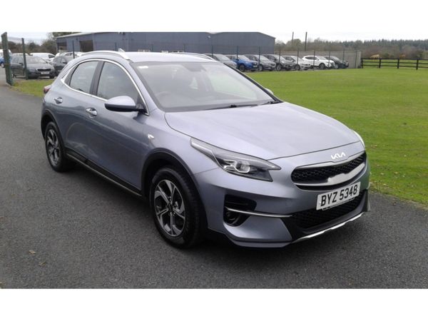 Kia XCeed Hatchback, Petrol, 2022, Silver