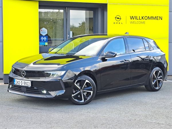 Opel Astra Hatchback, Diesel, 2024, Black