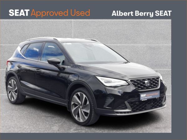 SEAT Arona Hatchback, Petrol, 2022, Black