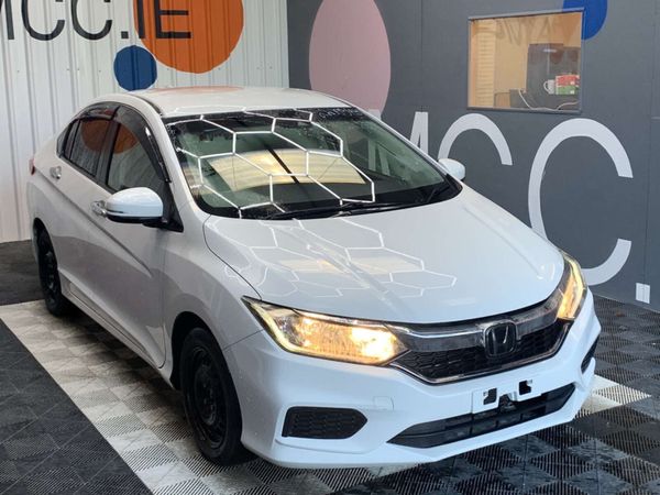 Honda Grace Saloon, Petrol Hybrid, 2019, White