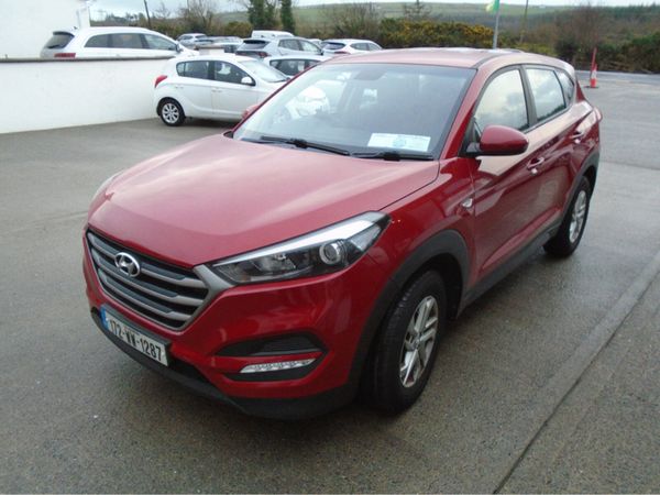 Hyundai Tucson SUV, Diesel, 2017, Red