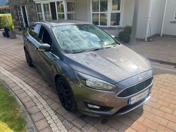 Ford Focus Hatchback, Diesel, 2016, Grey