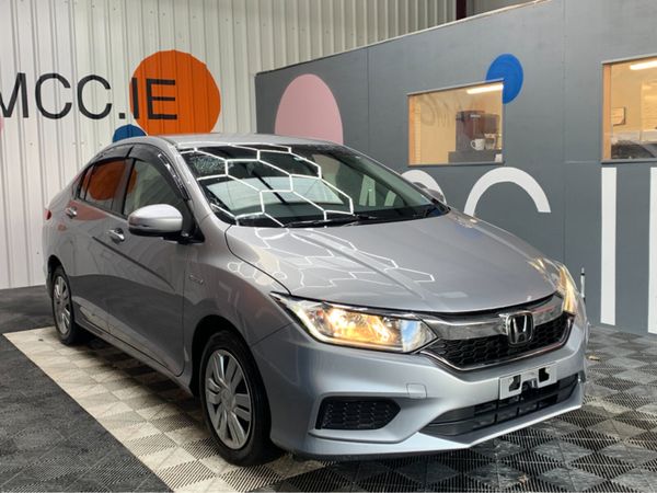 Honda Grace Saloon, Petrol Hybrid, 2019, Silver