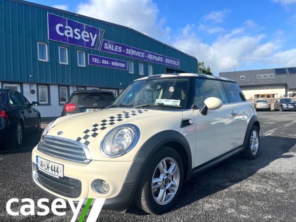 Mini Cooper Hatchback, Diesel, 2014, White