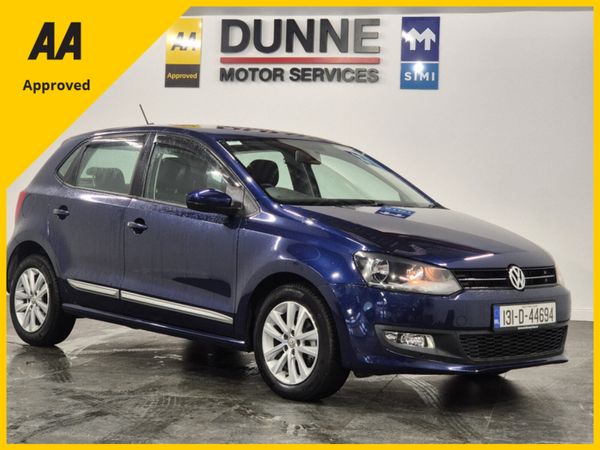 Volkswagen Polo Hatchback, Petrol, 2013, Blue