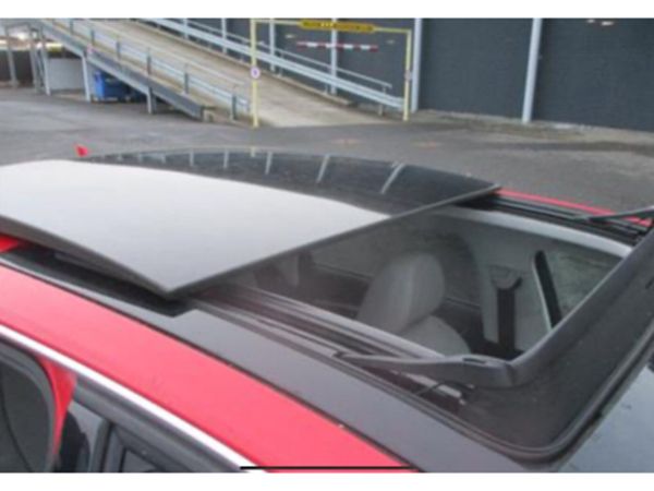 Audi e-tron Hatchback, Petrol Hybrid, 2015, Red