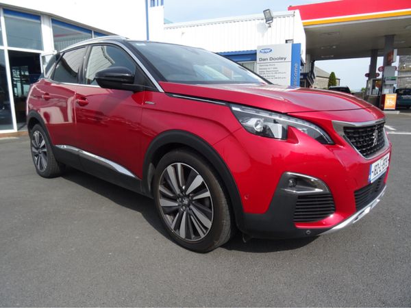 Peugeot 3008 Hatchback, Diesel, 2018, Red