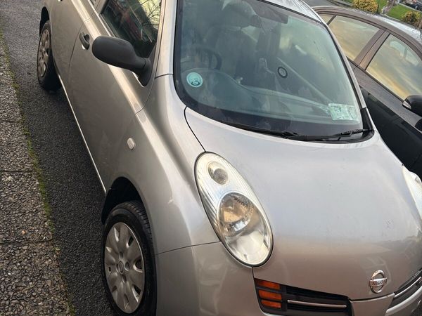 Nissan Micra Hatchback, Petrol, 2004, Silver