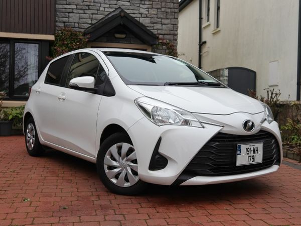 Toyota Vitz Hatchback, Petrol, 2019, White