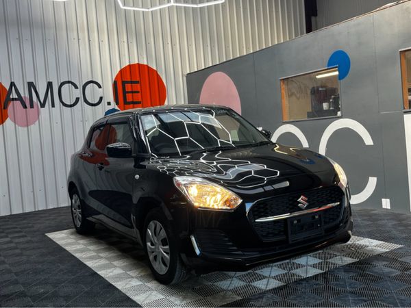 Suzuki Swift Hatchback, Petrol, 2022, Black