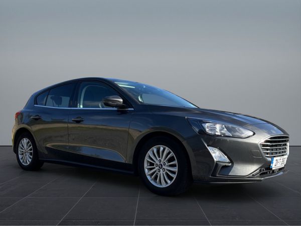 Ford Focus Hatchback, Petrol, 2021, Grey