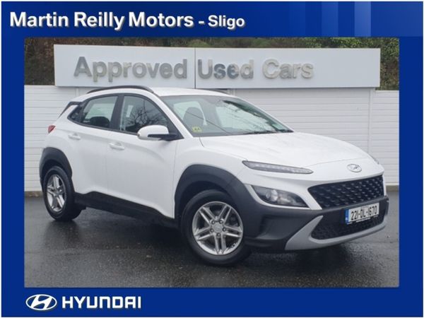 Hyundai KONA MPV, Petrol, 2022, White