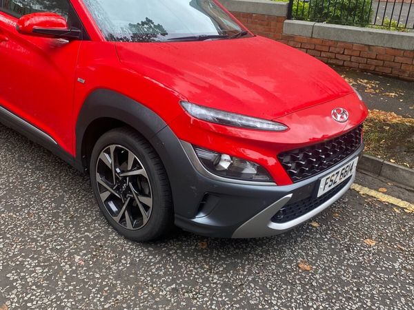 Hyundai KONA Hatchback, Petrol Hybrid, 2021, Red