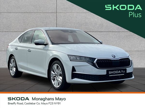 Skoda Octavia Saloon, Diesel, 2025, White