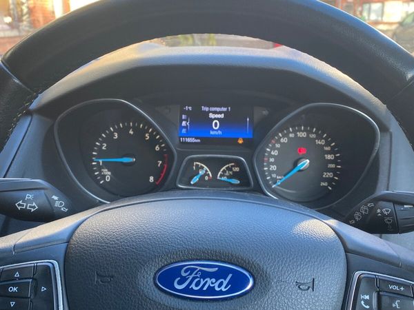 Ford Focus Hatchback, Petrol, 2016, Blue
