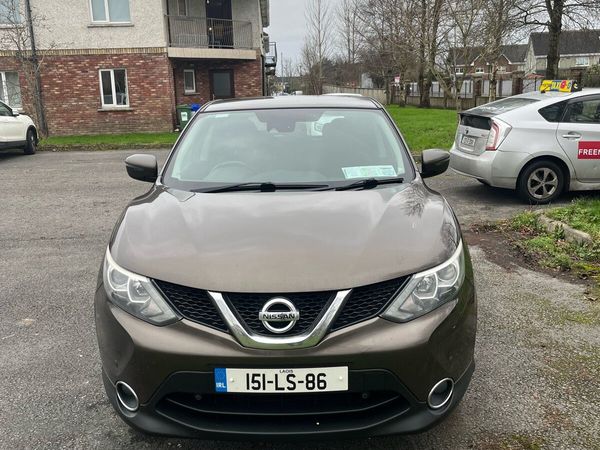 Nissan Qashqai Hatchback, Diesel, 2015, Brown