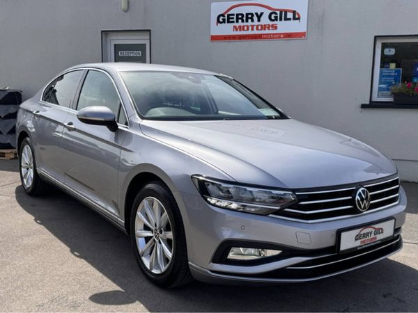 Volkswagen Passat Saloon, Diesel, 2022, Grey