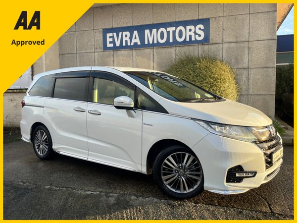 Honda Odyssey MPV, Petrol Hybrid, 2019, White