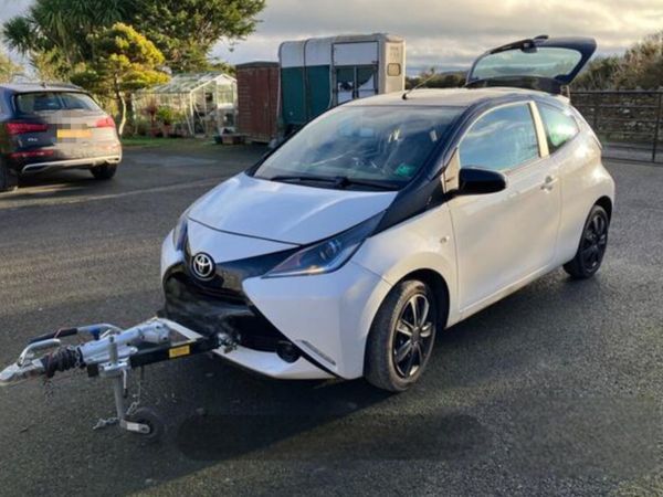 Toyota Aygo X Hatchback, Petrol, 2017, White