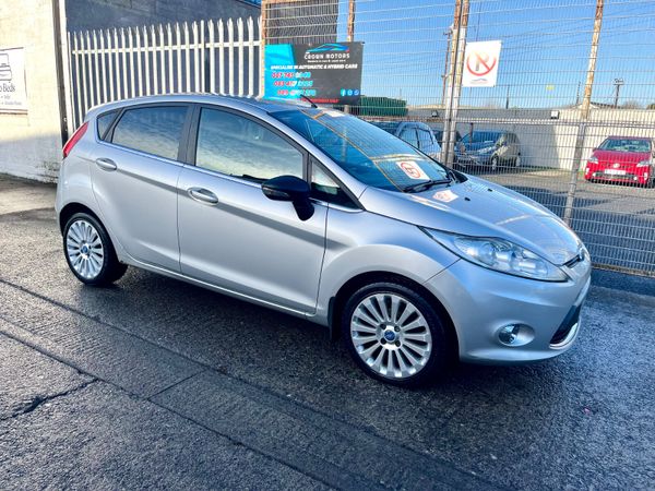 Ford Fiesta Hatchback, Petrol, 2009, Silver