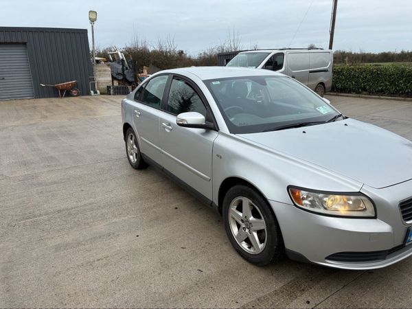 Volvo S40 Saloon, Diesel, 2009, Silver