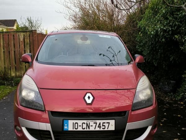Renault Scenic MPV, Diesel, 2010, Red