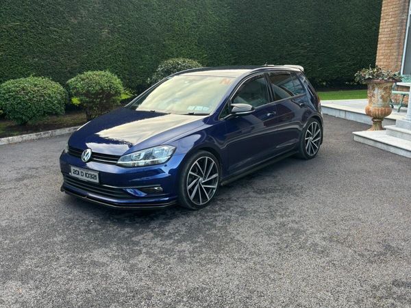 Volkswagen Golf Estate, Petrol, 2020, Blue