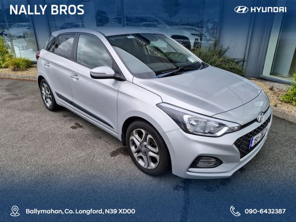 Hyundai i20 Hatchback, Petrol, 2019, Grey
