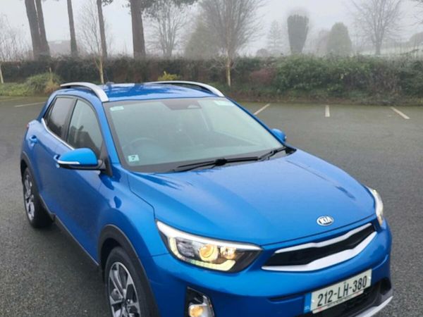 Kia Stonic Estate/Jeep, Petrol, 2021, Blue