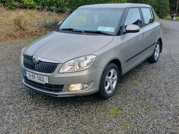 Skoda Fabia Hatchback, Petrol, 2011, Beige