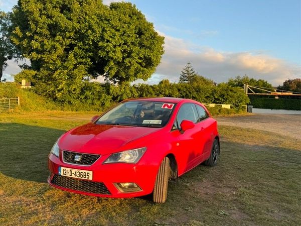 SEAT Ibiza Hatchback, Petrol, 2013, Red