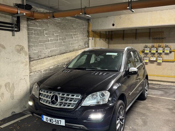 Mercedes-Benz M-Class SUV, Diesel, 2010, Black