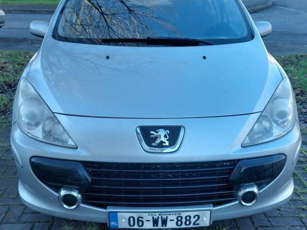 Peugeot 307 Hatchback, Petrol, 2006, Grey