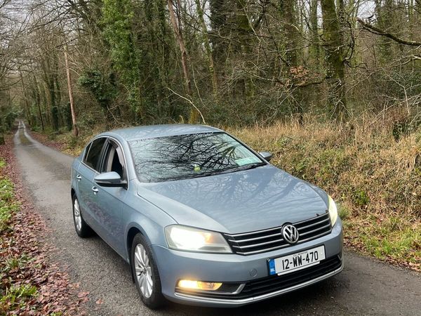Volkswagen Passat Saloon, Diesel, 2012, Grey