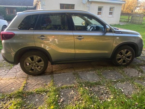 Suzuki Vitara SUV, Petrol, 2019, Grey