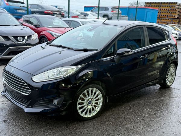Ford Fiesta Hatchback, Petrol, 2014, Black