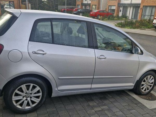 Volkswagen Golf Hatchback, Diesel, 2011, Silver
