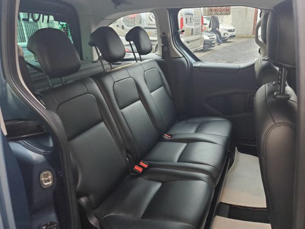 Peugeot Partner MPV, Diesel, 2018, Blue