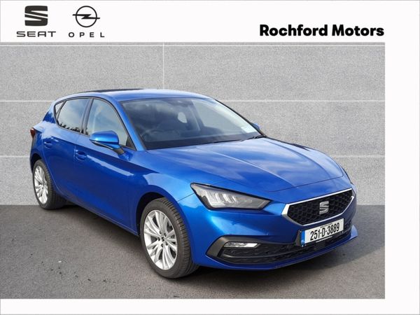 SEAT Leon Hatchback, Petrol, 2025, Blue