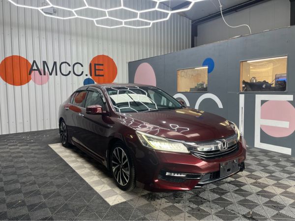 Honda Accord Saloon, Petrol Hybrid, 2017, Red