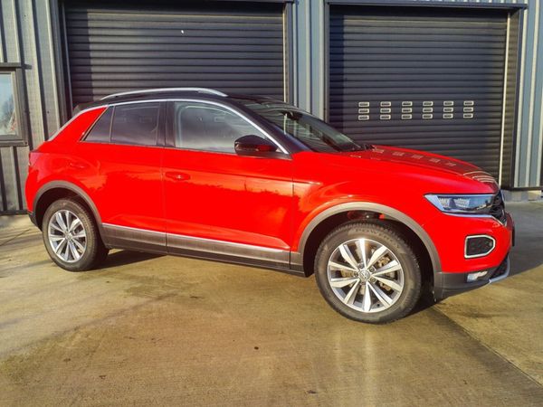Volkswagen T-Roc Hatchback, Diesel, 2020, Red