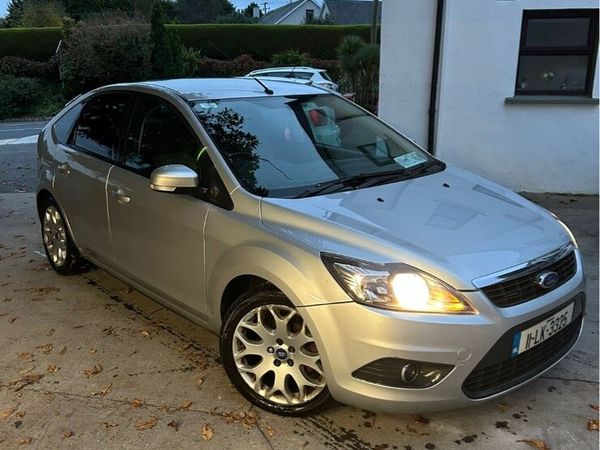 Ford Focus Hatchback, Diesel, 2011, Silver