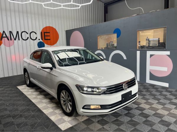 Volkswagen Passat Saloon, Petrol, 2016, White